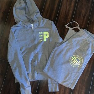 PINK VS sweatsuit